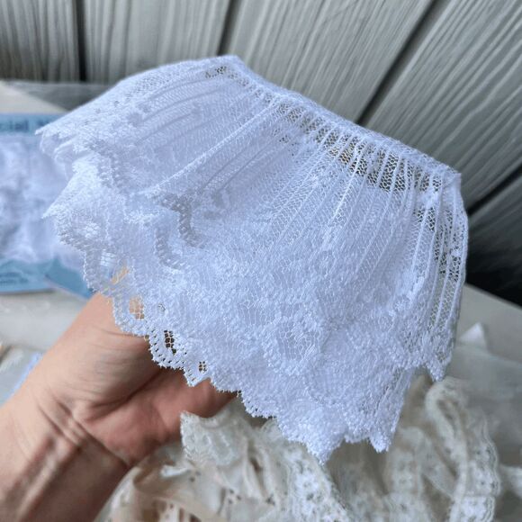 Lot Vintage Lace Trim & Eyelet Ruffle 1970s-1990s Sewing Craft Supply Fabric - Picture 11 of 12